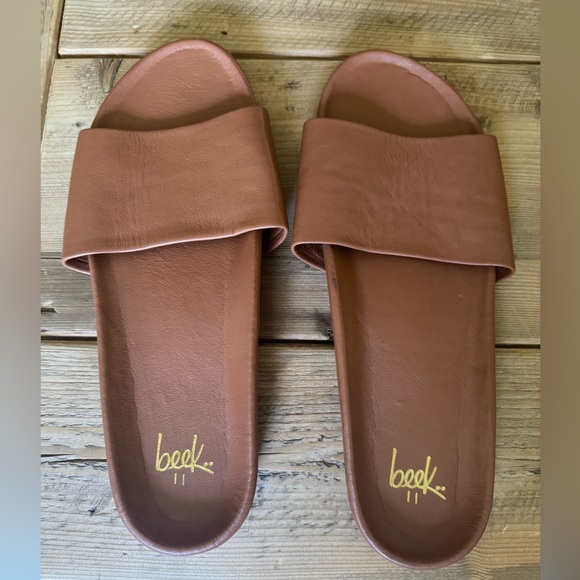 beek Shoes - Beek Tan Leather Slide Sandals